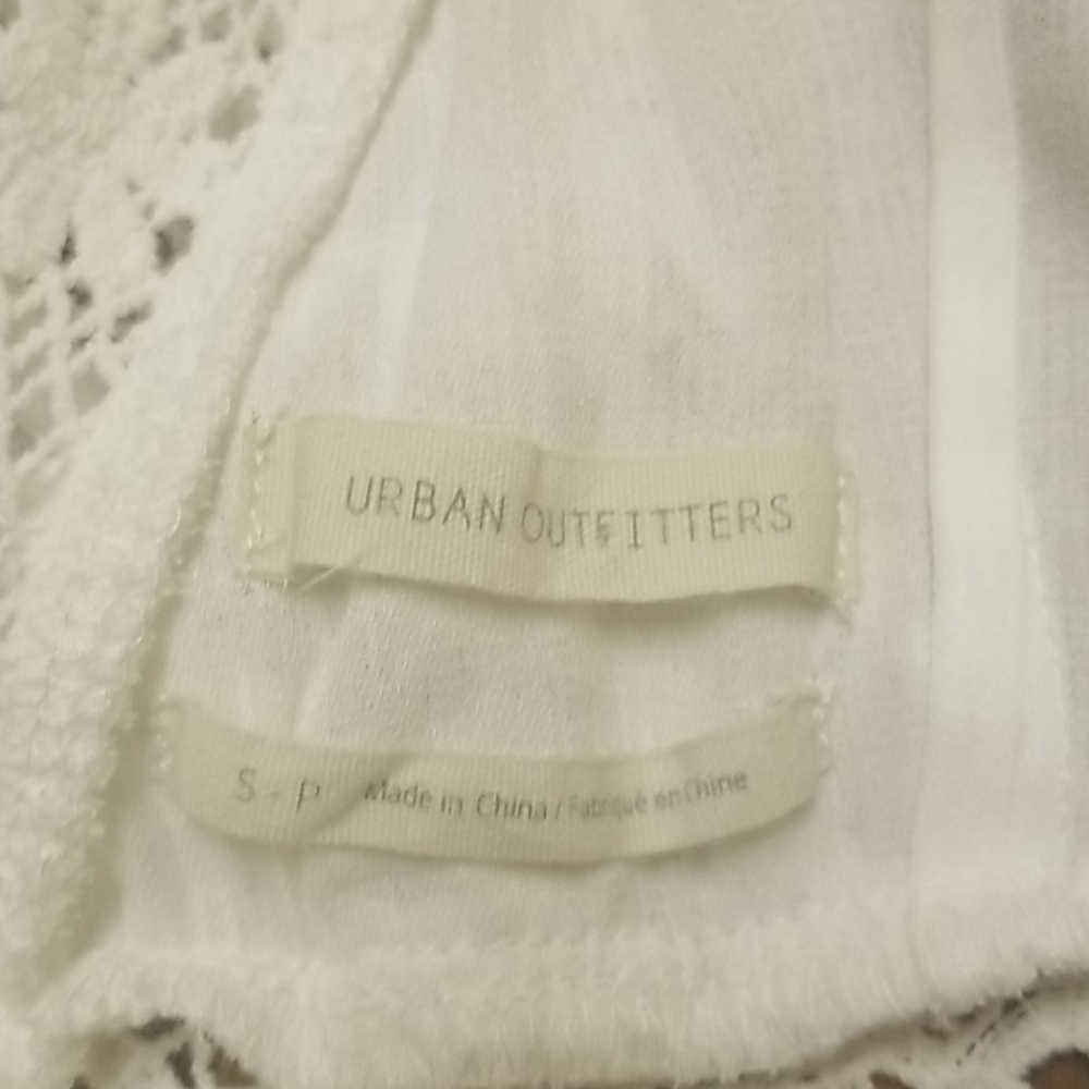 Urban outfitters lace crossover v neck dress - Picture 5 of 5